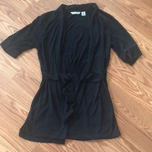 BLACK SHORT SLEEVE TIE FRONT CARDIGAN